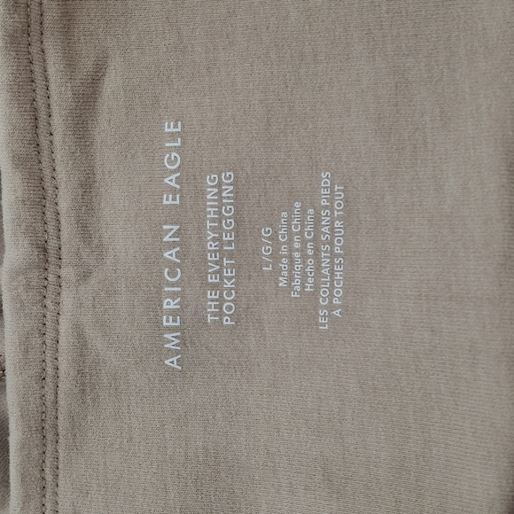 Sold! American Eagle The Everything Pocket High-Waisted Legging Khaki Tan L - Picture 8 of 11